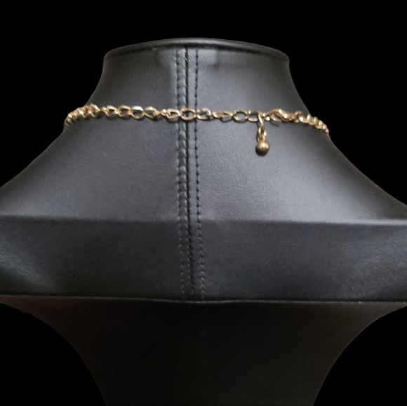 16" Vintage Goldish Bib Fashion Necklace Lot 3 - Picture 2 of 2